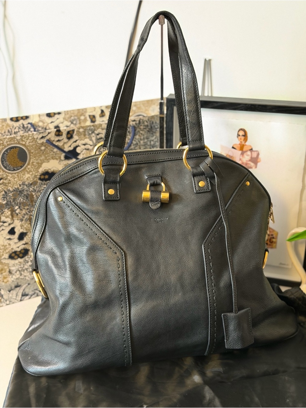 Yves Saint Laurent Muse GM Black Leather Shoulder Tote Bag Gold Hardware
